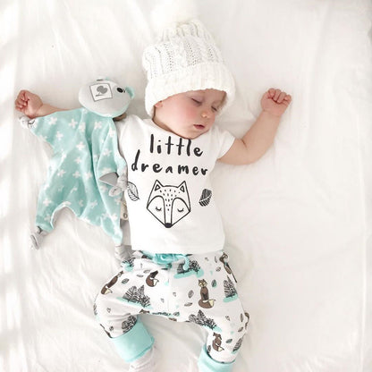 Baby t-shirt and pants 2-piece outfit