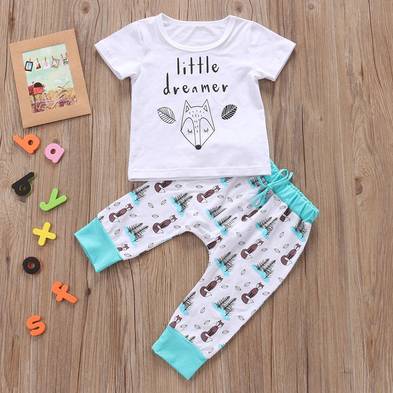 Baby t-shirt and pants 2-piece outfit